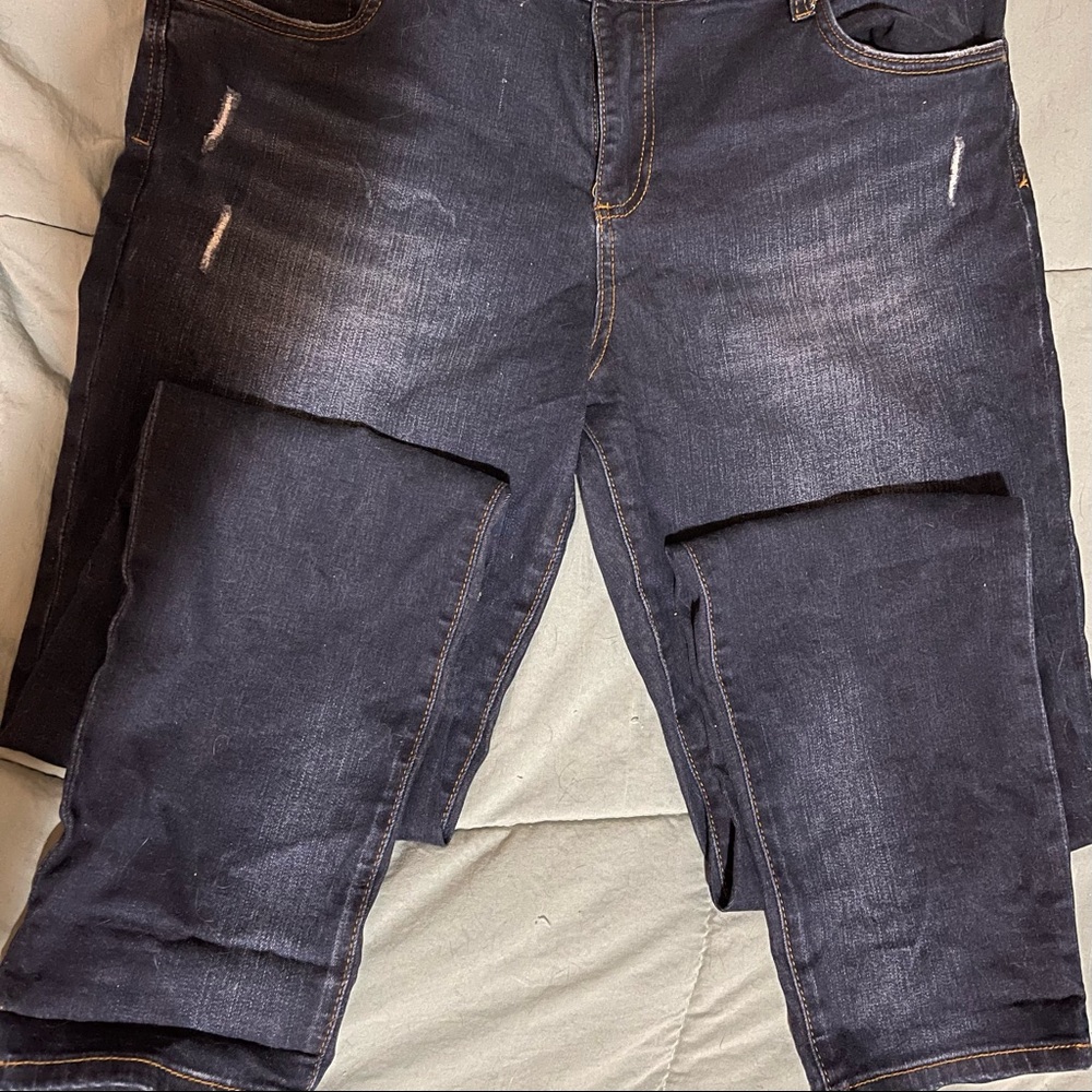 Woman skinny stretch ankle jeans by Kut From The Kloth. Size 16 dark wash.